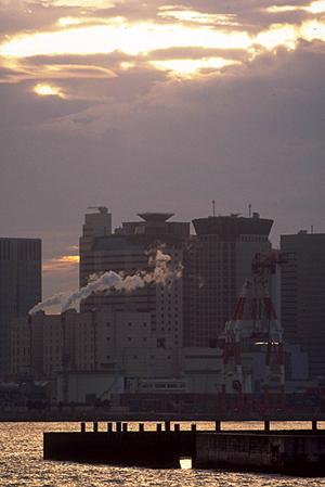 大阪市中央区本町にある貸し会議室